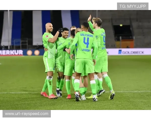 沃尔夫斯堡2-1绝杀圣保利,佩奇诺维奇头球助主队保级关键三分